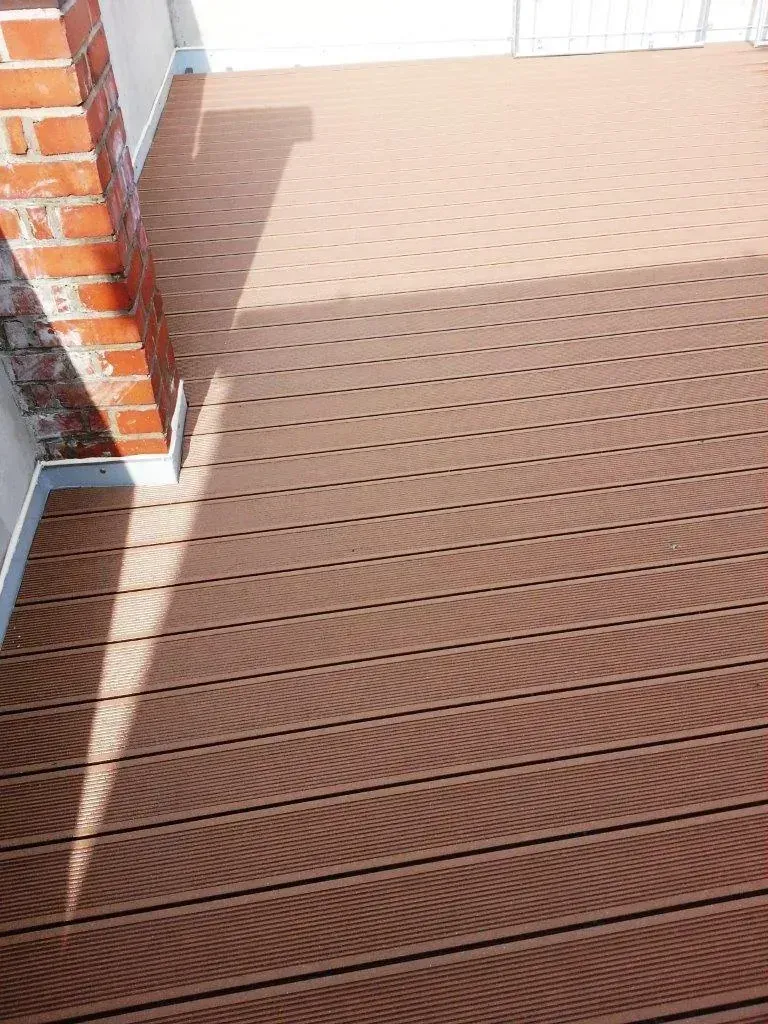 Terrassenbau & Balkonboden in Mernes